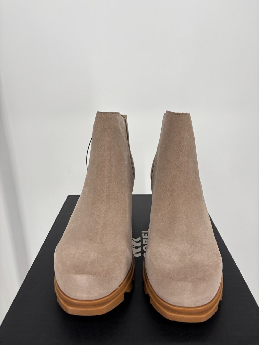 Sorel Joan of Arctic Wedge III Zip Boots Womens 11 Omega Taupe Suede Waterproof - Picture 1 of 5
